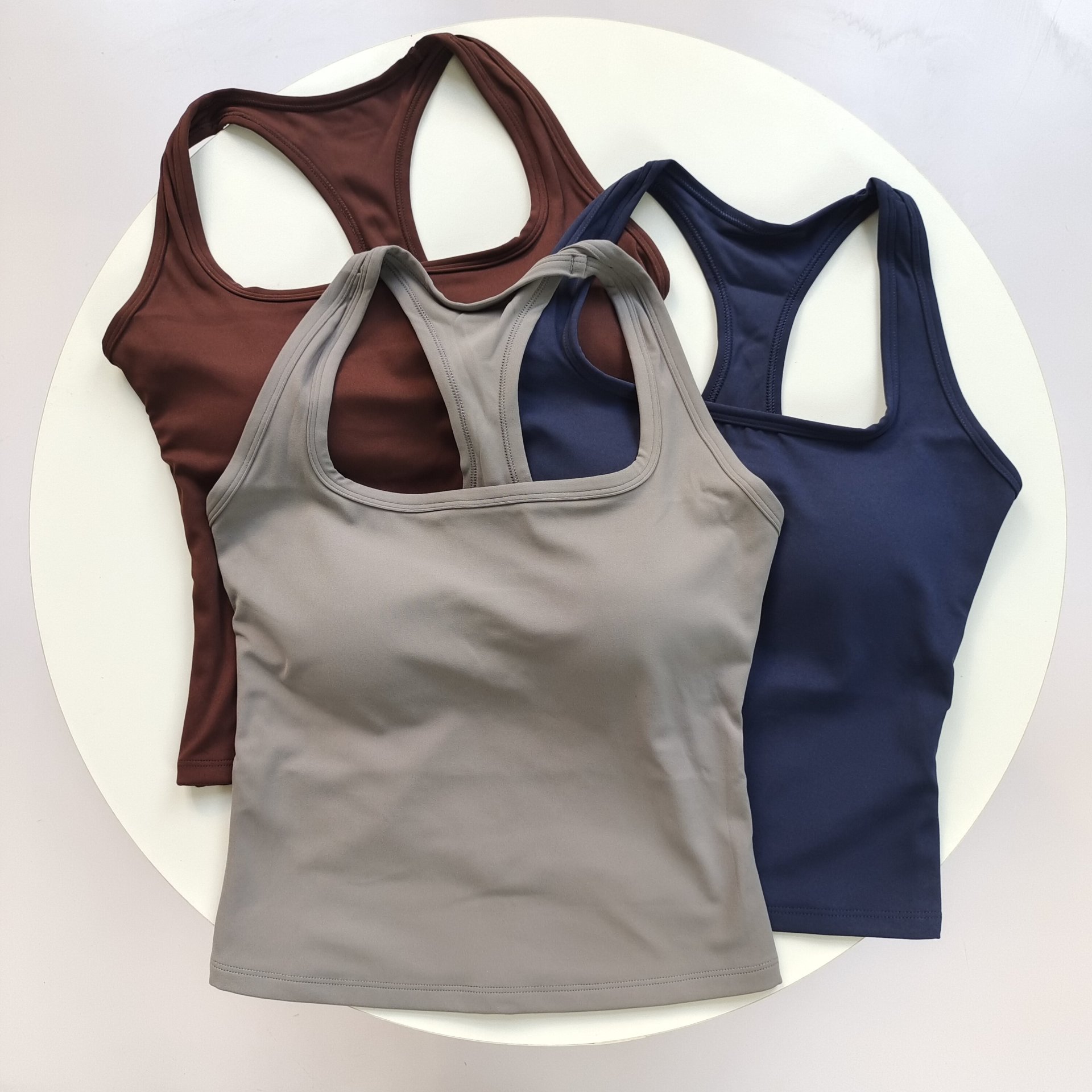 Women's Square Neck Racerback  - đánh giá và giá Yoga Fitness Tapis